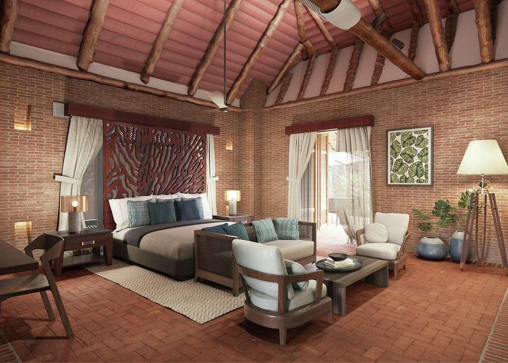 Atolon Tierra Bomba Curio Collection By Hil 4*